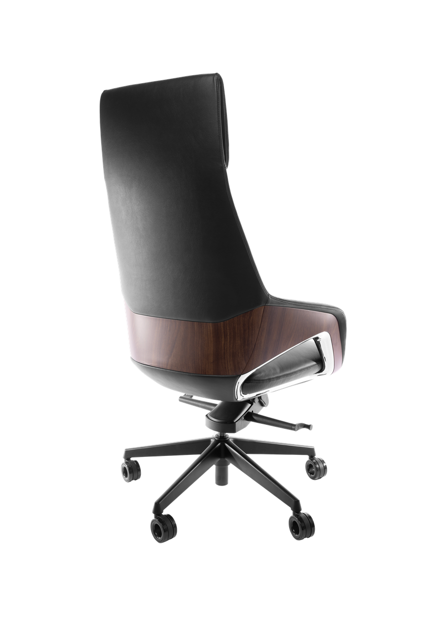 Hiram Controller Chair