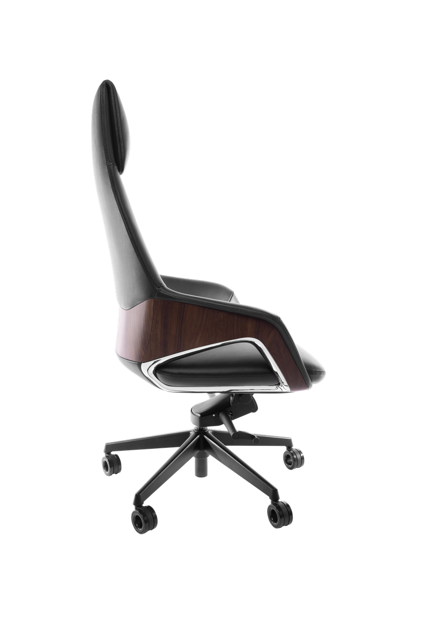 Hiram Controller Chair