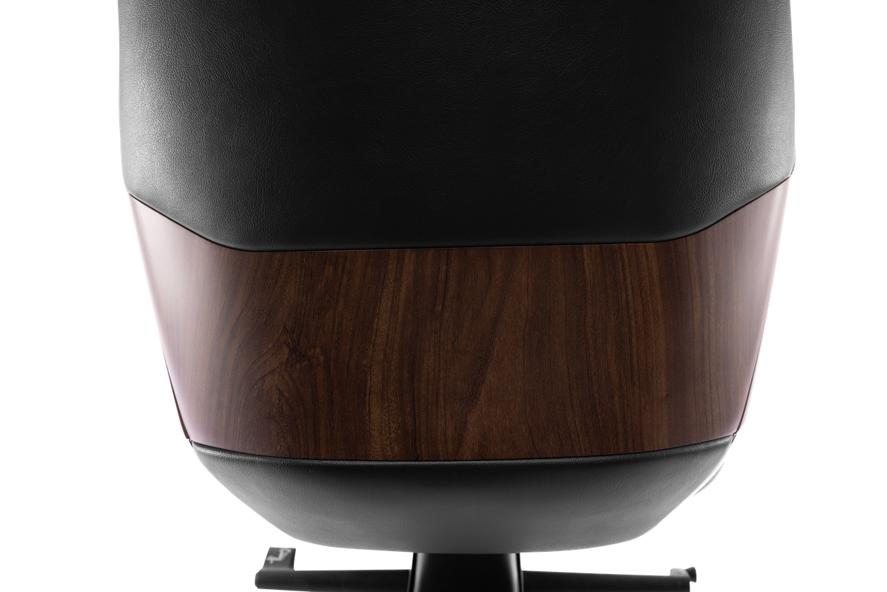 Hiram Controller Chair